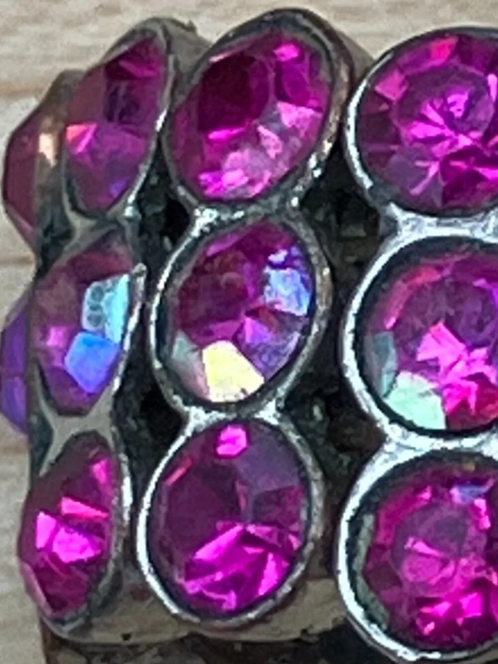 ✨ Y2K Retro Fuchsia Rhinestone Statement Stretch Ring ✨